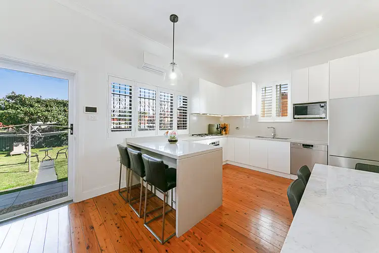 8 Jeffrey Street, Canterbury NSW 2193