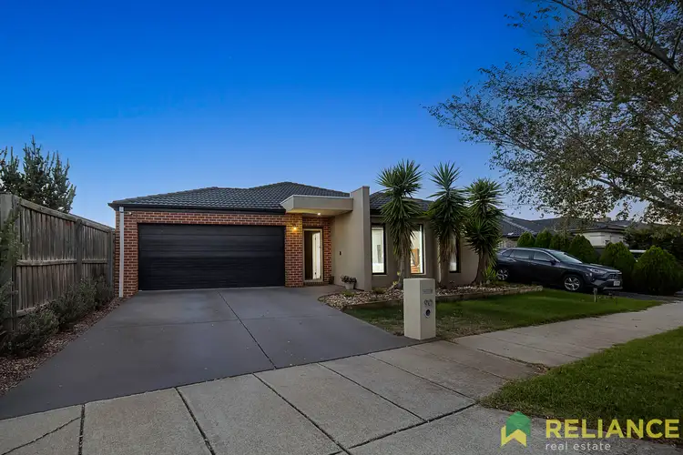 90 Stonehill Drive, Maddingley VIC 3340