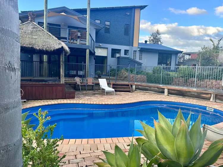 8 Gwainurra Grove, Pambula Beach NSW 2549