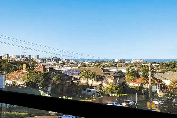 Fifth view of Homely townhouse listing, 1/39 Bridge Street, Coniston NSW 2500