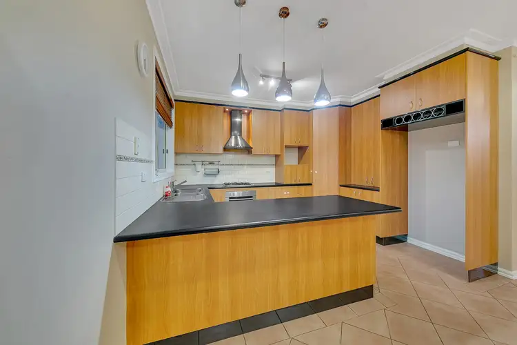 Sixth view of Homely house listing, 5 Hinchinbrook Close, Caroline Springs VIC 3023