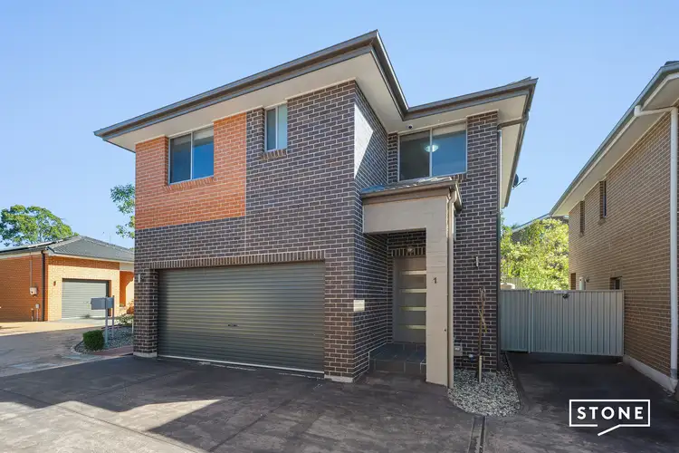 1 Hemanta Glade, Woodcroft NSW 2767