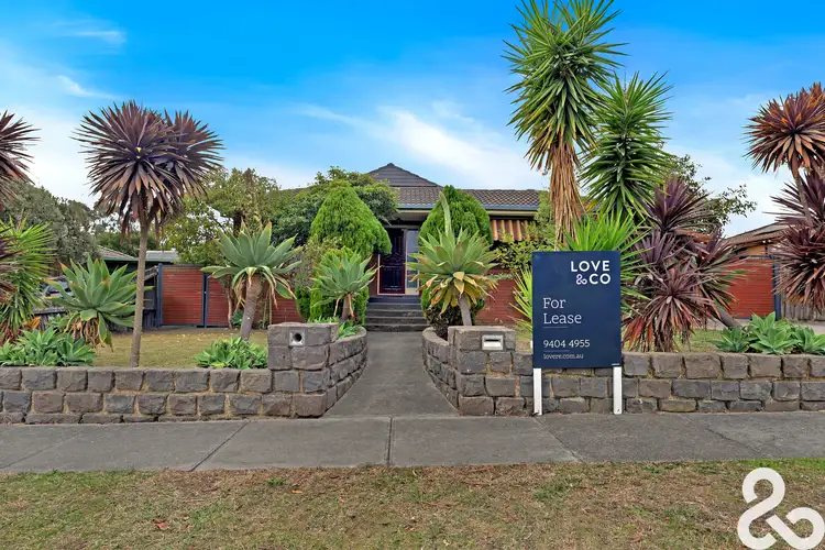 6 Streeton Circuit, Mill Park VIC 3082