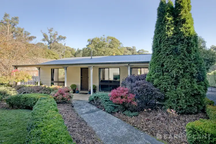 121 Emerald-Monbulk Road