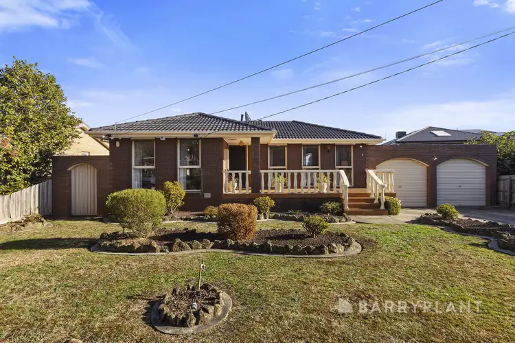 4 Gainsborough Avenue, Wheelers Hill VIC 3150