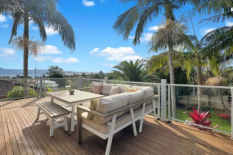 92 Landy Drive, Mount Warrigal NSW 2528