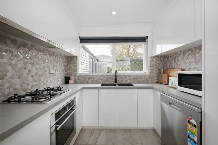 Sixth view of Homely unit listing, 2/132 Lower Dandenong Road, Parkdale VIC 3195