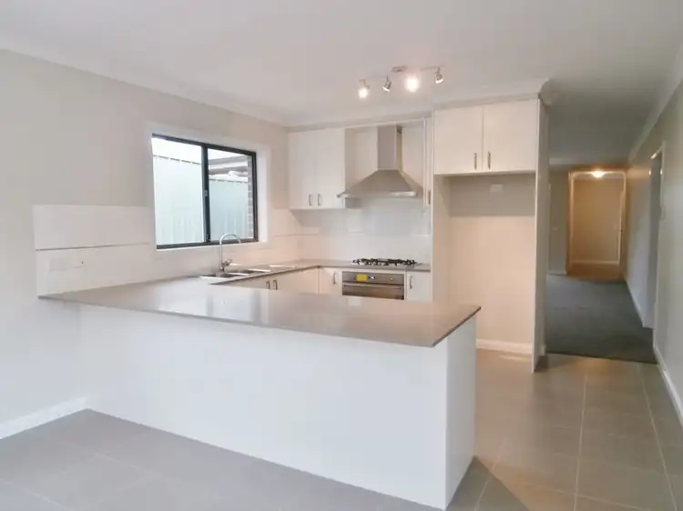 Main view of Homely unit listing, 10/57 Rosemont Avenue, Bathurst NSW 2795
