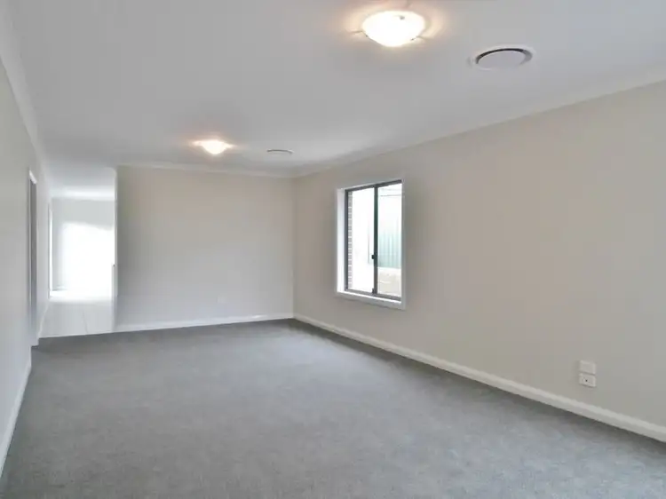 Fifth view of Homely unit listing, 10/57 Rosemont Avenue, Bathurst NSW 2795