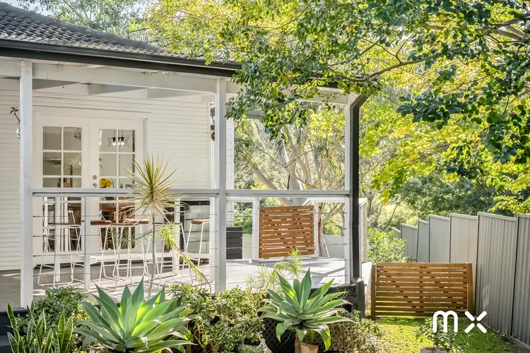 4 Leigh Crescent, Unanderra NSW 2526