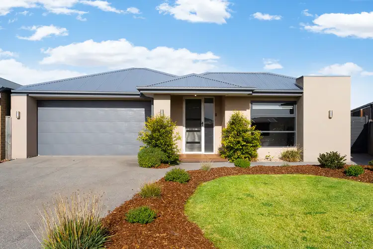 27 Liberty Crescent, Beveridge VIC 3753
