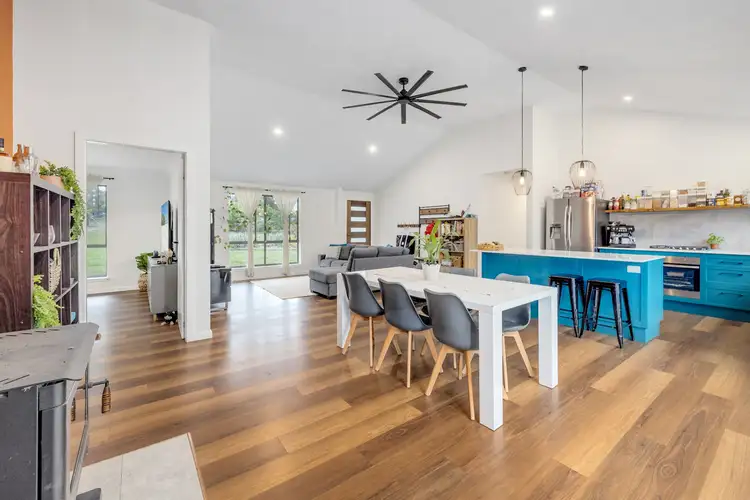 16 Wedlock Close, South Kempsey NSW 2440