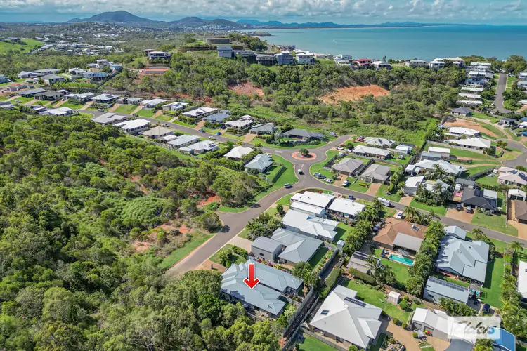 Second view of Homely unit listing, 2/7 Yarrow Drive, Lammermoor QLD 4703