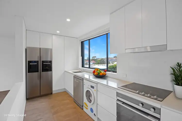 Third view of Homely apartment listing, 6./10 Moore Street, Bondi NSW 2026