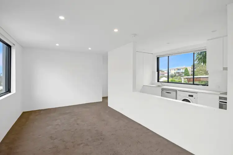 Fourth view of Homely apartment listing, 6./10 Moore Street, Bondi NSW 2026