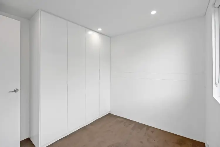 Sixth view of Homely apartment listing, 6./10 Moore Street, Bondi NSW 2026