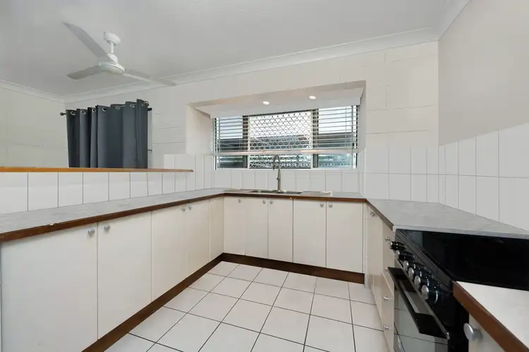 Main view of Homely unit listing, 2/6 Tuffley Street, West End QLD 4810
