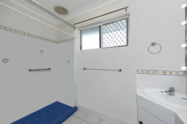 Fifth view of Homely unit listing, 2/6 Tuffley Street, West End QLD 4810