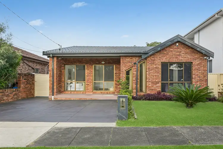 27 Forster Street