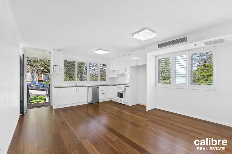 4/43 Saunders Street, Indooroopilly QLD 4068