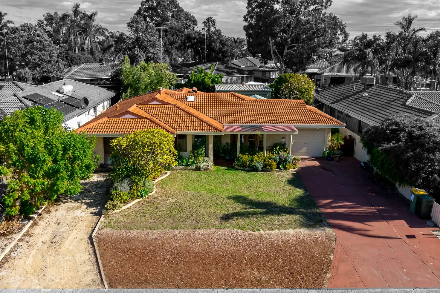 Main view of Homely house listing, 5 Aberdeen Close, Halls Head WA 6210