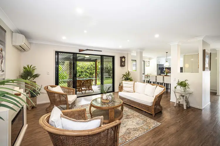 5/8 Sandpiper Court, Sandstone Point QLD 4511