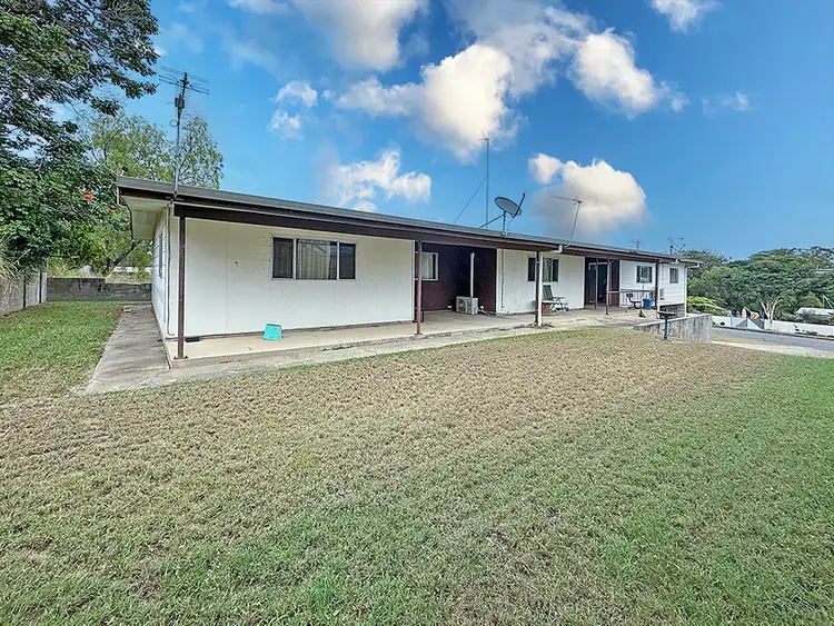 Fifth view of Homely block of units listing, 1,2,3/18 Geraldine Street, West Gladstone QLD 4680