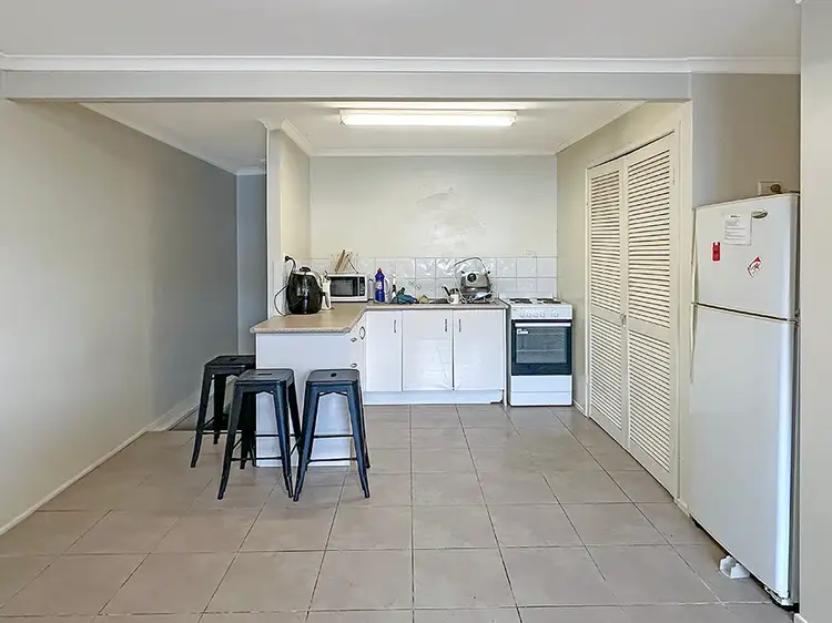 Seventh view of Homely block of units listing, 1,2,3/18 Geraldine Street, West Gladstone QLD 4680