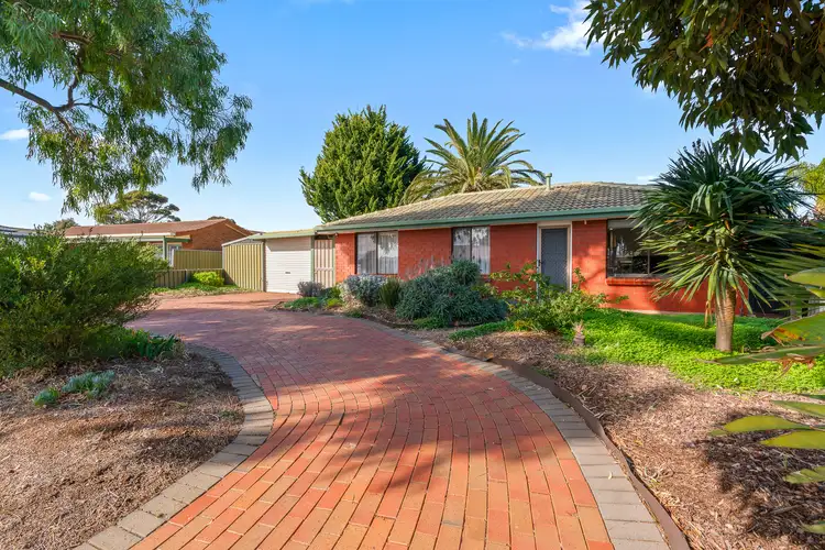 10 Chalani Crescent, Hallett Cove SA 5158