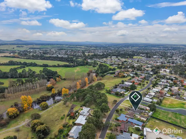 Second view of Homely house listing, 33 Greene Street, Bairnsdale VIC 3875