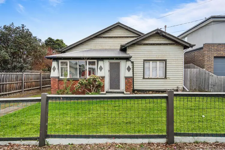 8 Zeal Street, Brunswick West VIC 3055