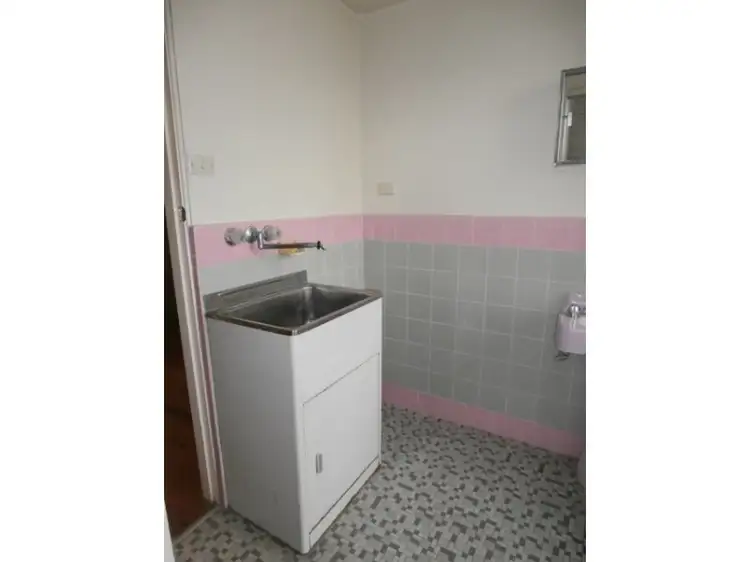 Fifth view of Homely unit listing, 1/44 Bridge Street, Coniston NSW 2500