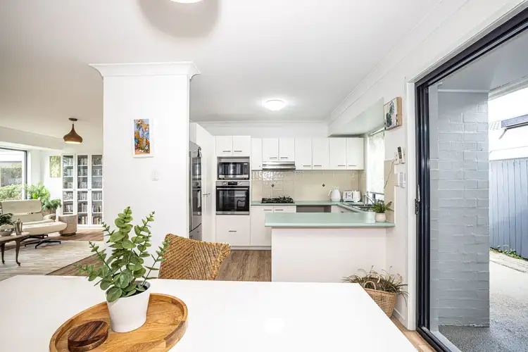 Fourth view of Homely unit listing, 3 Seafarer Court, Sandstone Point QLD 4511