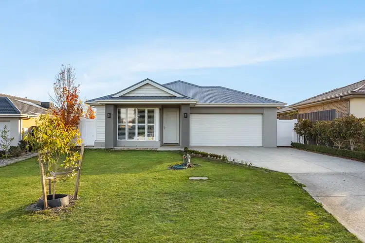 9 Eagle Ridge, Gisborne VIC 3437
