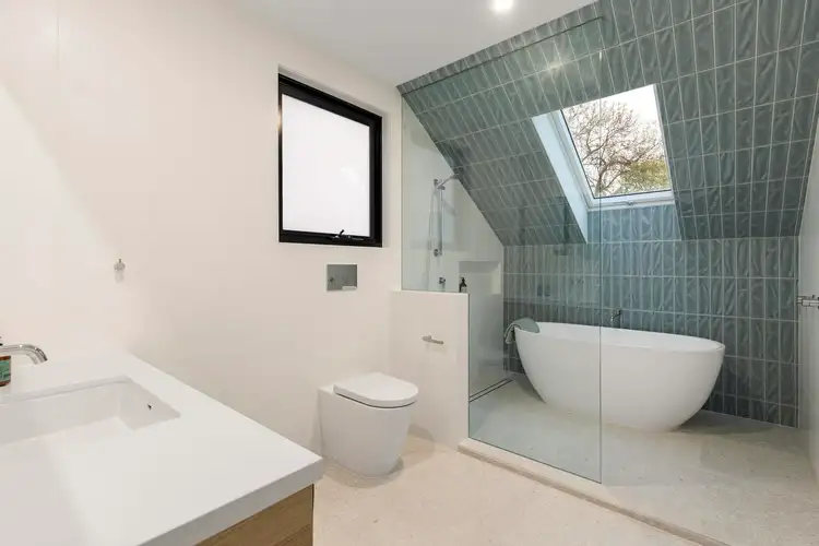 Fifth view of Homely house listing, 2/19 Ross Road, Croydon VIC 3136