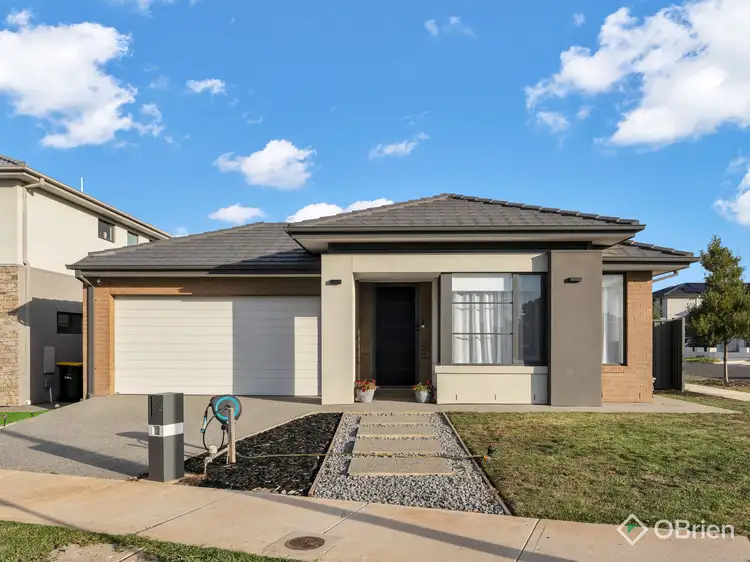 2 Jobs Road, Rockbank VIC 3335