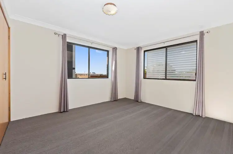 Fifth view of Homely unit listing, 4/22 Amelia Street, Coorparoo QLD 4151