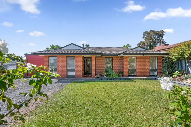 9 Norman Crescent, Hackham SA 5163