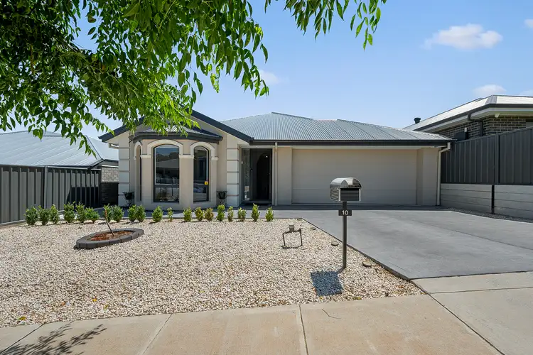 10 Clark Avenue, Onkaparinga Hills SA 5163