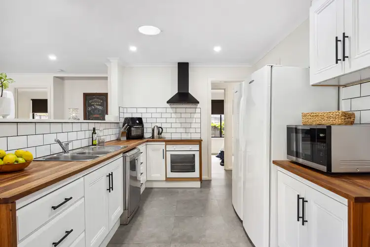 Second view of Homely house listing, 6 Hoyle Court, Flagstaff Hill SA 5159