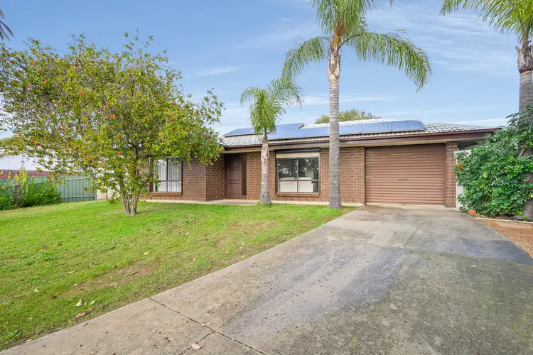 3 Leonard Crescent, Morphett Vale SA 5162