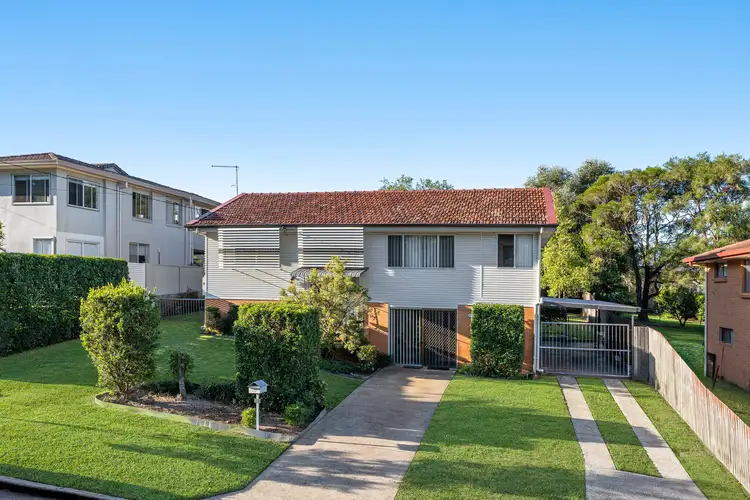 22 Yaringa Street, Manly West QLD 4179