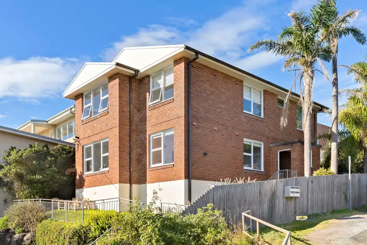 2/13 Lodge Lane, Freshwater NSW 2096
