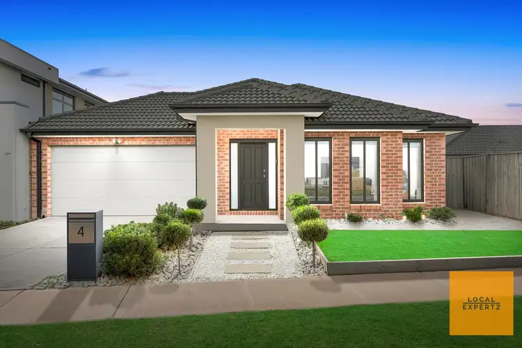 4 Murray Road, Thornhill Park VIC 3335