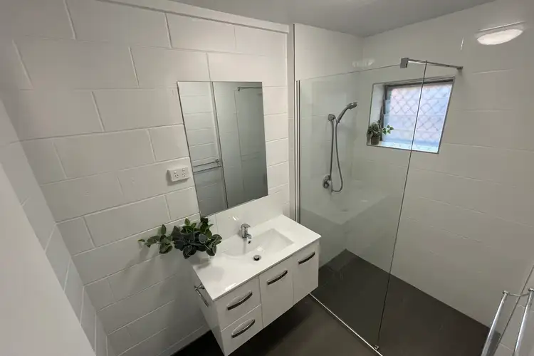 Fifth view of Homely semi-detached listing, 1 Franks Street, Heatley QLD 4814