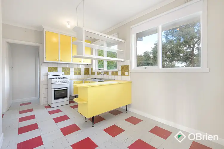 Fifth view of Homely house listing, 8 Netherbrae Road, Frankston VIC 3199