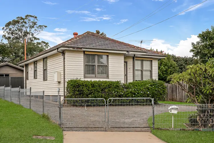 2 Radley Road, Seven Hills NSW 2147