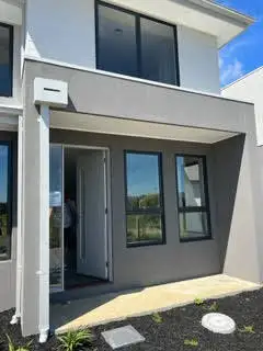6 Lyell Place, Pakenham VIC 3810