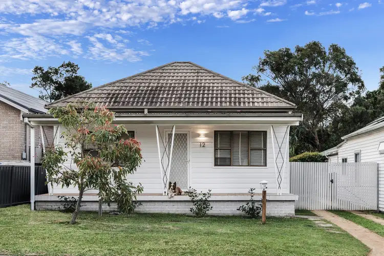 12 Annie Street, Corrimal NSW 2518
