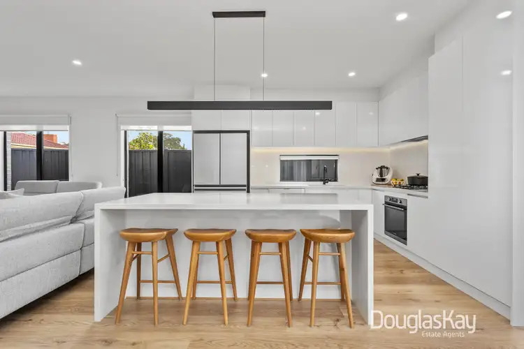 2/30 Stevens Road, St Albans VIC 3021
